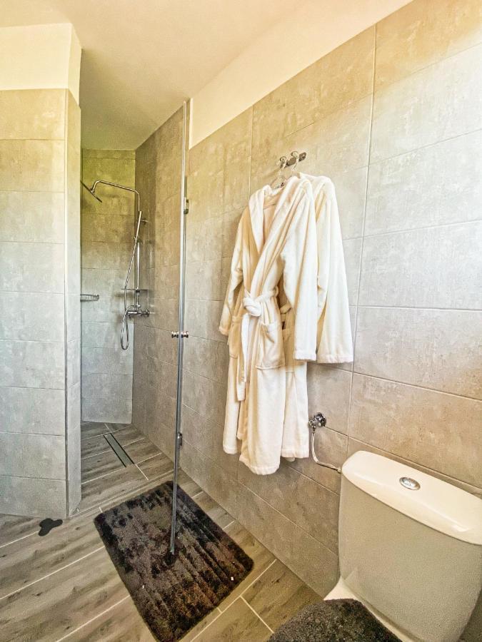 Apartmani Fenestra Otočac Eksteriør bilde
